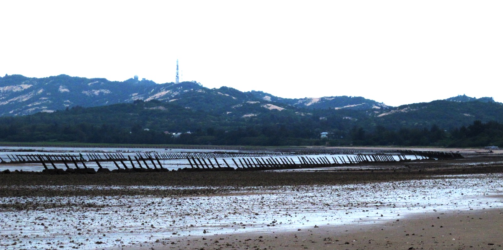 金门海岸与落日